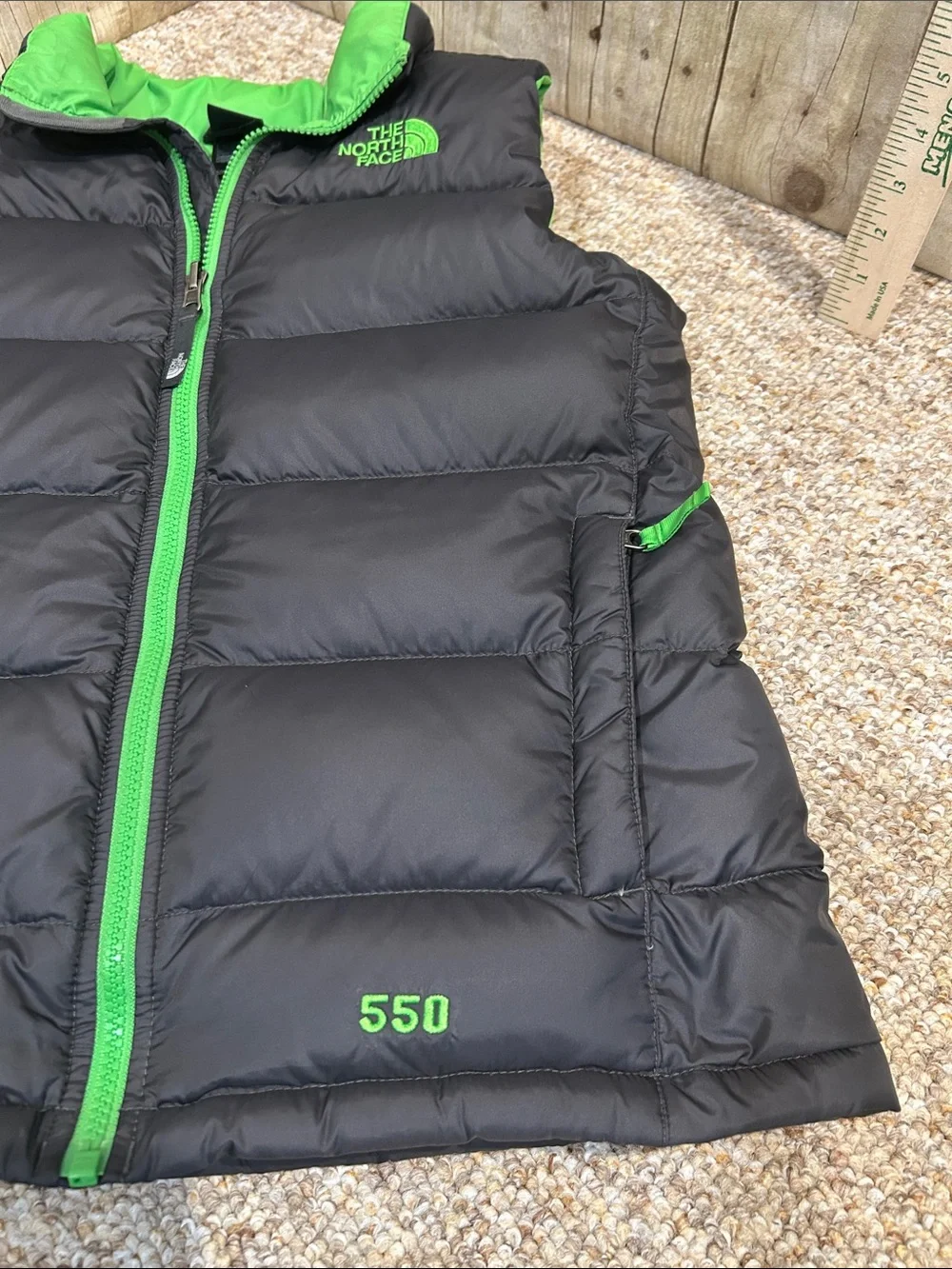 The North Face 550 Down Boys Puffer Vest size large (14/16)